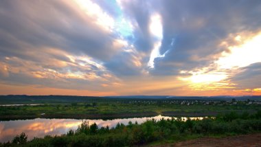 Irkutsk bölge. Tulun. Sibirya doğa. Nehir IA.