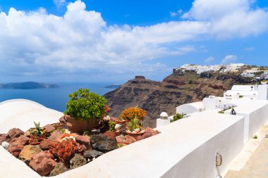 Yunanistan 'ın güzel Firostefani köyü ve Caldera uçurumu, Santorini adası, Yunanistan