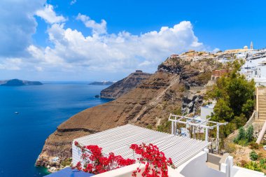 Yunanistan 'ın güzel Firostefani köyü ve Caldera uçurumu, Santorini adası, Yunanistan