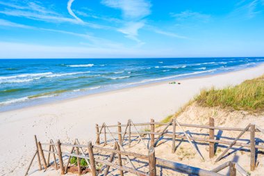 Kumlu Bialogora Sahili Girişi, Baltık Denizi, Polonya