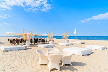 Hel yarımadasındaki Jurata sahil köyündeki sahil barı, Baltık Denizi, Polonya