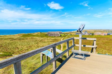 Almanya 'nın Sylt adasının batı kıyısındaki Kampen köyündeki bakış açısı platformu