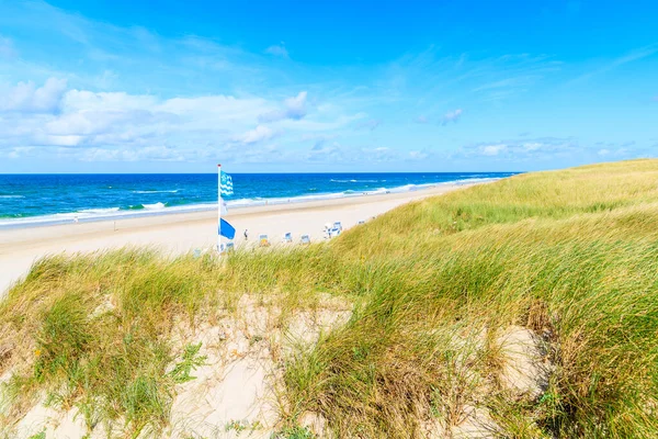 Kampen köyündeki kum tepesi ve plaj manzarası, Sylt Adası, Kuzey Denizi, Almanya