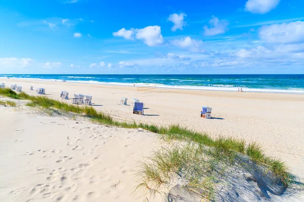 Almanya 'nın Sylt Adası, Kampen köyündeki güzel sahil ve kum tepesi manzarası
