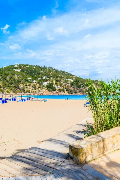 Kumlu Cala San Vicente Sahili, İbiza Adası, İspanya