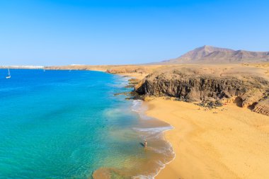 İnsanlar Papagayo plaj turkuaz okyanus su
