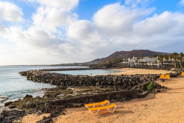 Playa Blanca plajda şezlong