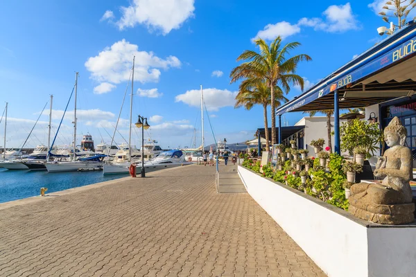 Restaurants and shops in Puerto Calero port — Φωτογραφία Αρχείου