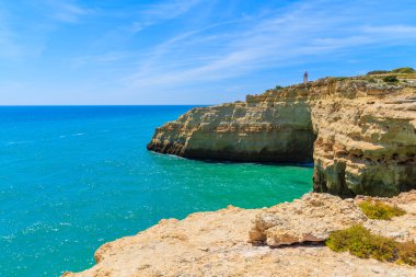 Uçurum üstüne bina deniz feneri