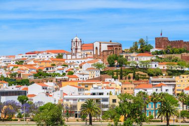 Silves şehir binaların bir görünüm 