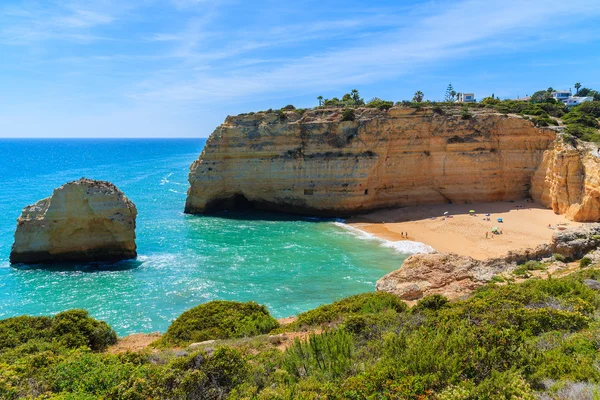 View of beach in beautiful bay — Stock Photo, Image