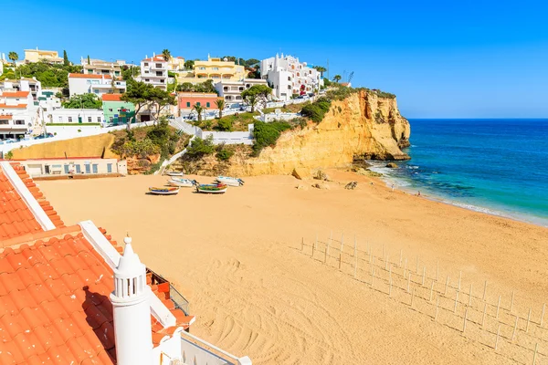 Carvoeiro Beach bir görünüm