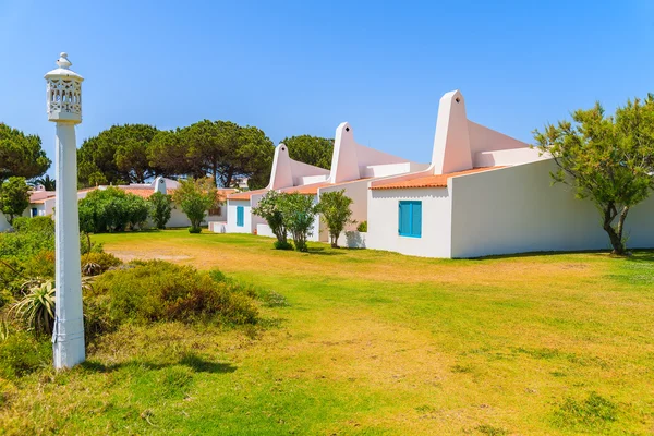 Garden with typical holiday houses — Stock Photo, Image