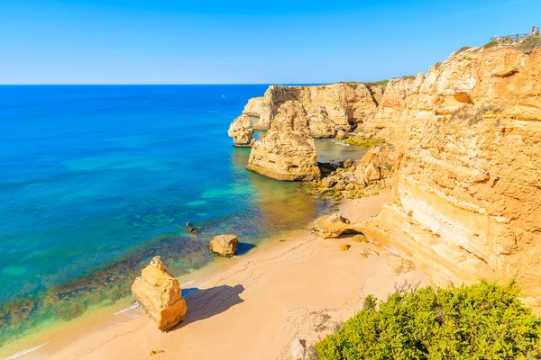 Görünüm ünlü Marinha Beach — Stok fotoğraf