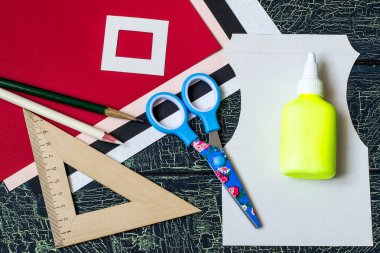 Şenlikli bir dekorasyon için Christma için Tablo ayarı oluşturma