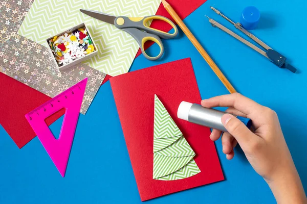 Weihnachtskarte Mit Voluminösem Baum Originelles Projekt Für Kinder Diy Konzept — Stockfoto