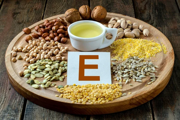 Lebensmittel mit Vitamin E — Stockfoto