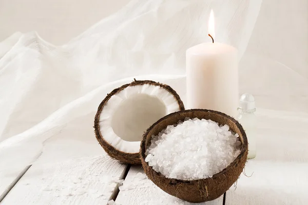 Coconut Spa and wellness setting — Stock Photo, Image