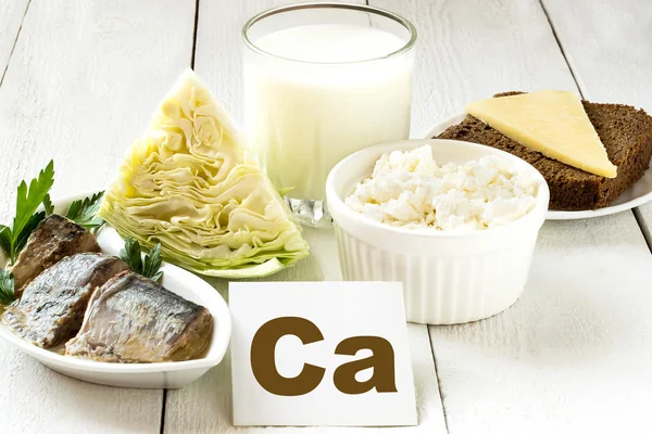 Voedingsmiddelen die rijk zijn aan calcium — Stockfoto