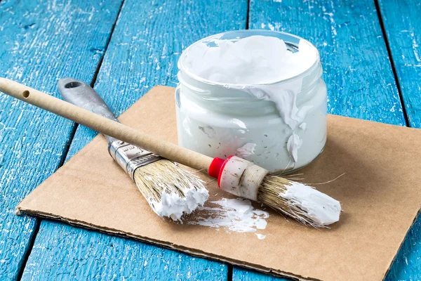 White paint to repair and brush