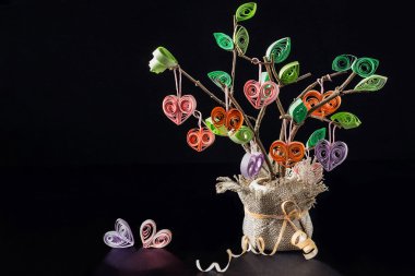Ağaç kalbimizde quilling tekniği ile 
