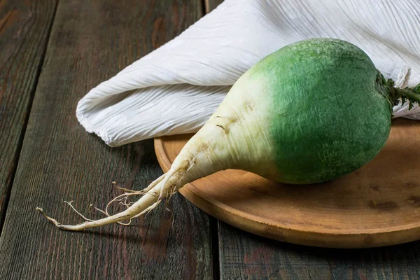 Organic green radish — Stock Photo, Image