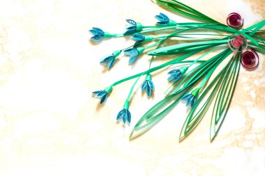 Kardelen quilling tekniği ile festival arka plan 