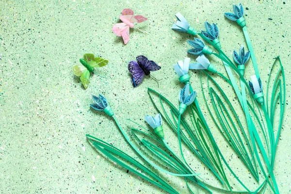 Εορταστική φόντο με snowdrops στην τεχνική του quilling — Φωτογραφία Αρχείου