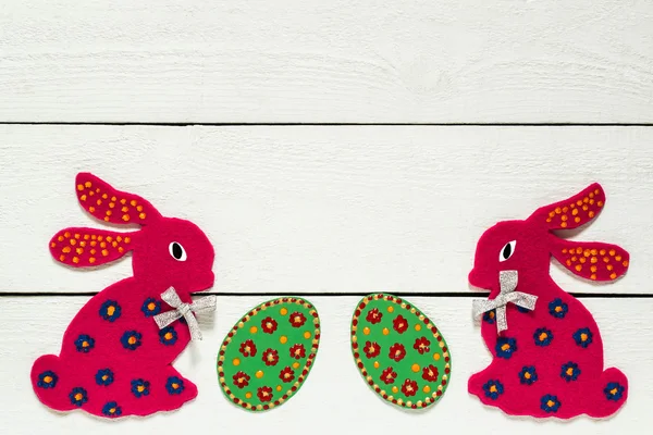 Dekoratif el yapımı easter bunnies ve yumurta 