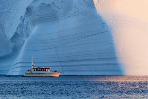 Grandes icebergs da Gronelândia — Fotografia de Stock