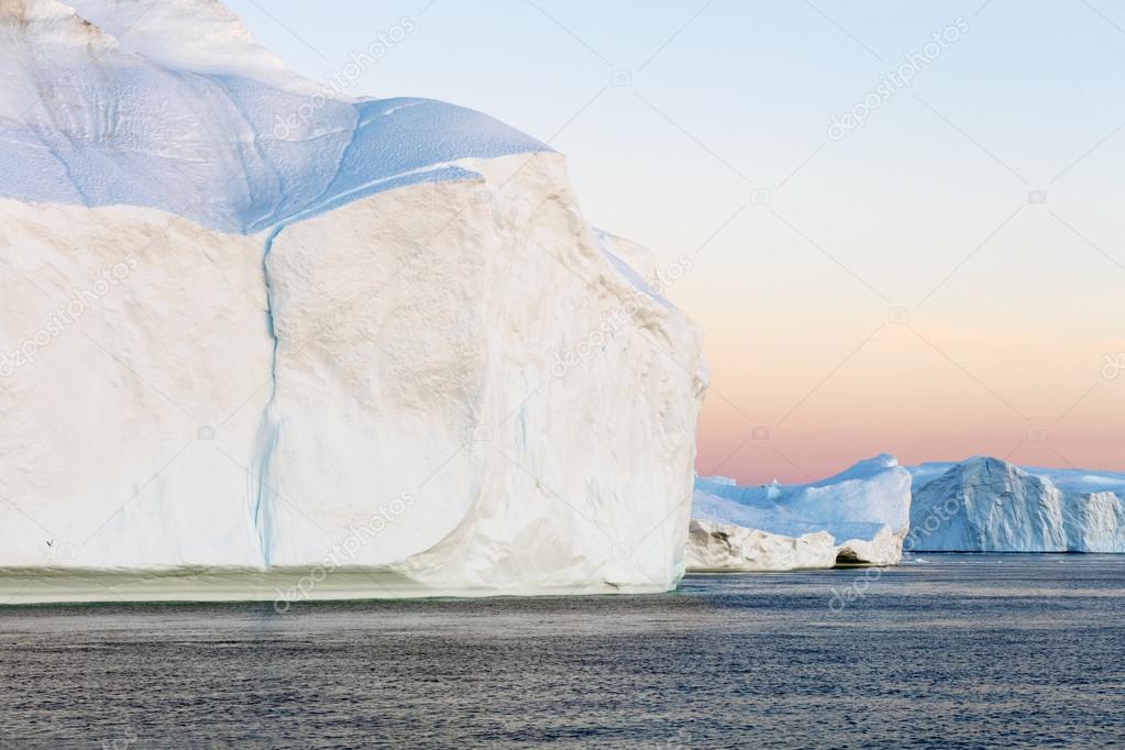 Greenland. Ices of polar regions.