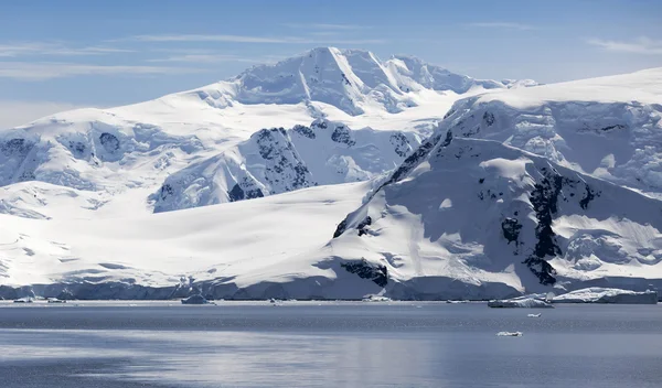 Přírody a krajiny chráněné antarktické — Stock fotografie