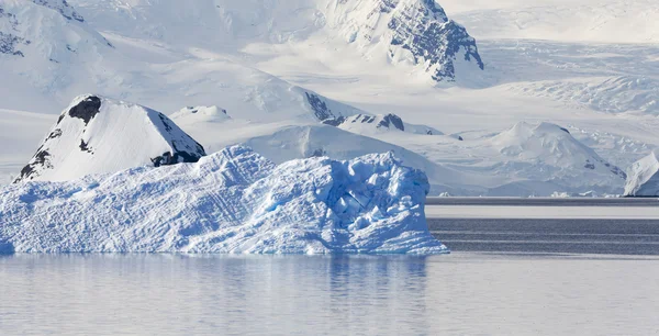 Nature and landscapes of Antarctic — Stock Photo, Image