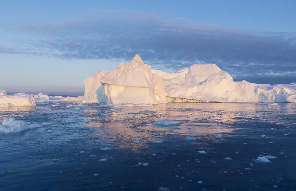 Ghiacci e iceberg in Groenlandia — Foto Stock