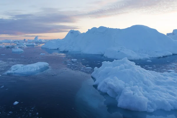 Програм ЗШ і айсбергів в Ґренландія — стокове фото