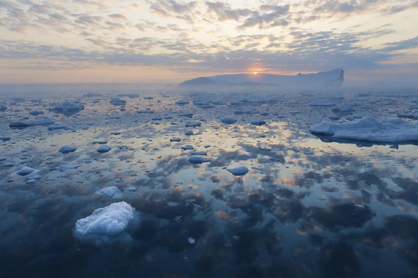 Gletsjers en ijsbergen van Antarctica — Stockfoto