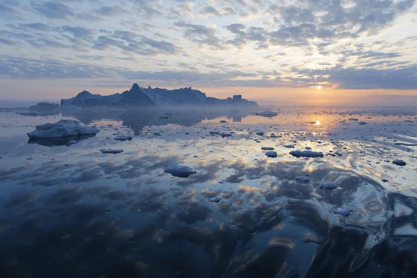 Geleiras e icebergs da Antártida — Fotografia de Stock