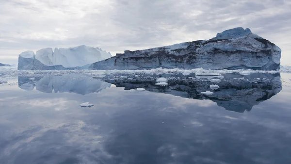 Geleiras e icebergs da Antártida — Fotografia de Stock