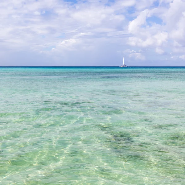 Mar azul claro — Foto de Stock