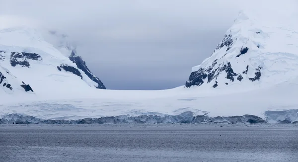 Natur und Landschaften der Antarktis. — Stockfoto