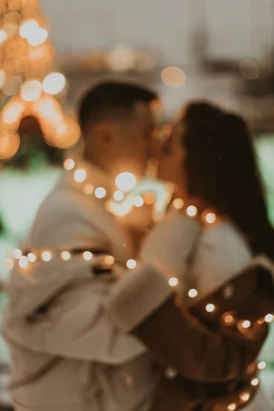 Couple Love Christmas Lights — Stock Photo, Image