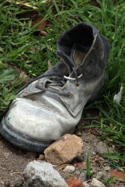 Eski atılan Ayakkabı