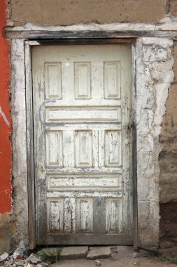 Eski ahşap kapı beyaz