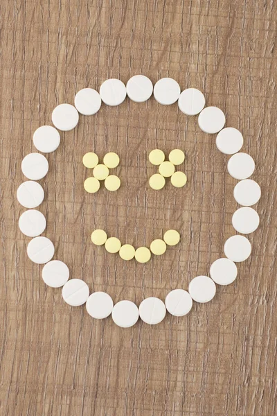 Tedavi Kimyasalları Tabletlerin Yeniden Odaklanmasından Doğan Mutluluğu Ifade Eden Bir — Stok fotoğraf