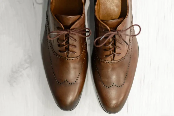Par Lindos Homens Caros Sapatos Feitos Couro Genuíno Com Cadarços — Fotografia de Stock