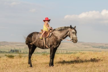 mutlu kız çiftlikte, rur bir binicilik açık portresi
