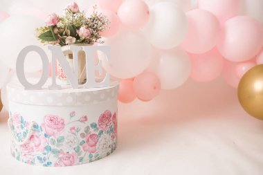 Bir yıl kız doğum günü stüdyo dekorasyonu