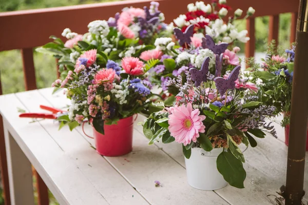 Laboratorio Fiori Composizioni Floreali Fresche — Foto Stock