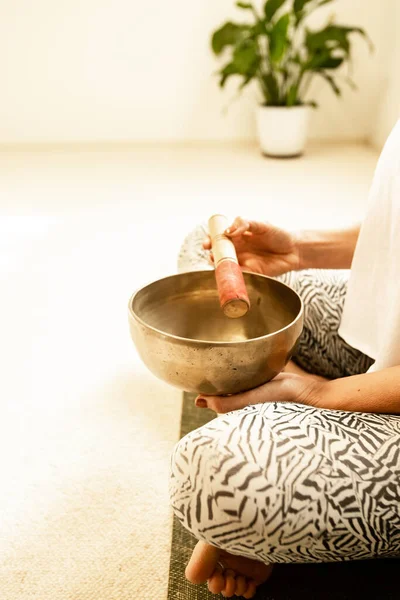 Yoga Singing Bowl Meditation Relation Sound Healing — Foto de Stock