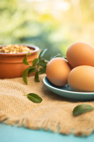 Granola Huevos Sobre Fondo Rústico Rural Alimentación Saludable Bienestar Estilo —  Fotos de Stock